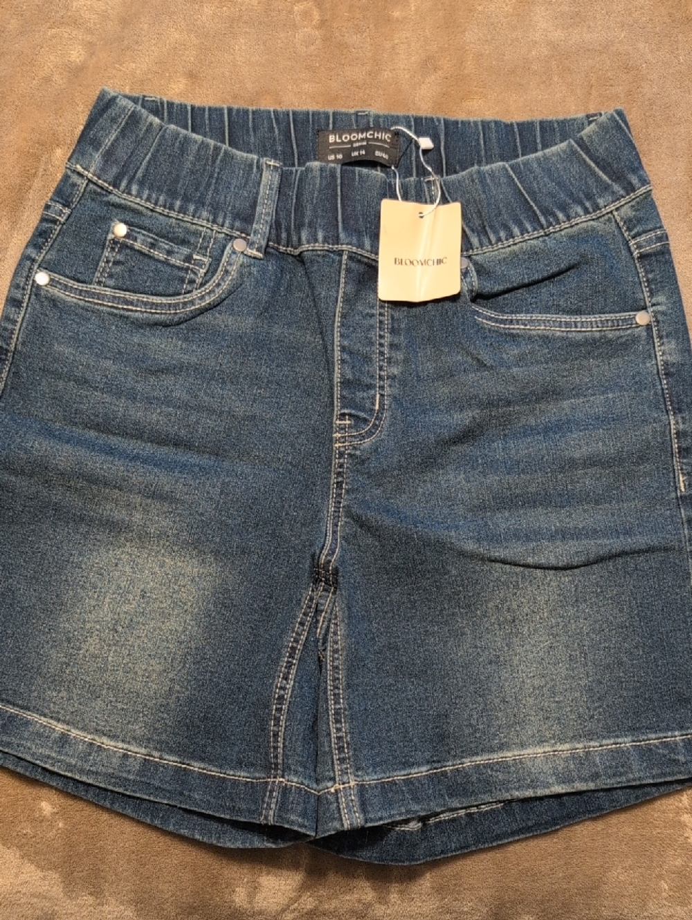 BloomChic Dark Blue Elastic Waist Denim Shorts Size 10